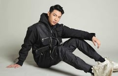 Darren takes over Araneta for his 10th anniversary concert ‘D10’