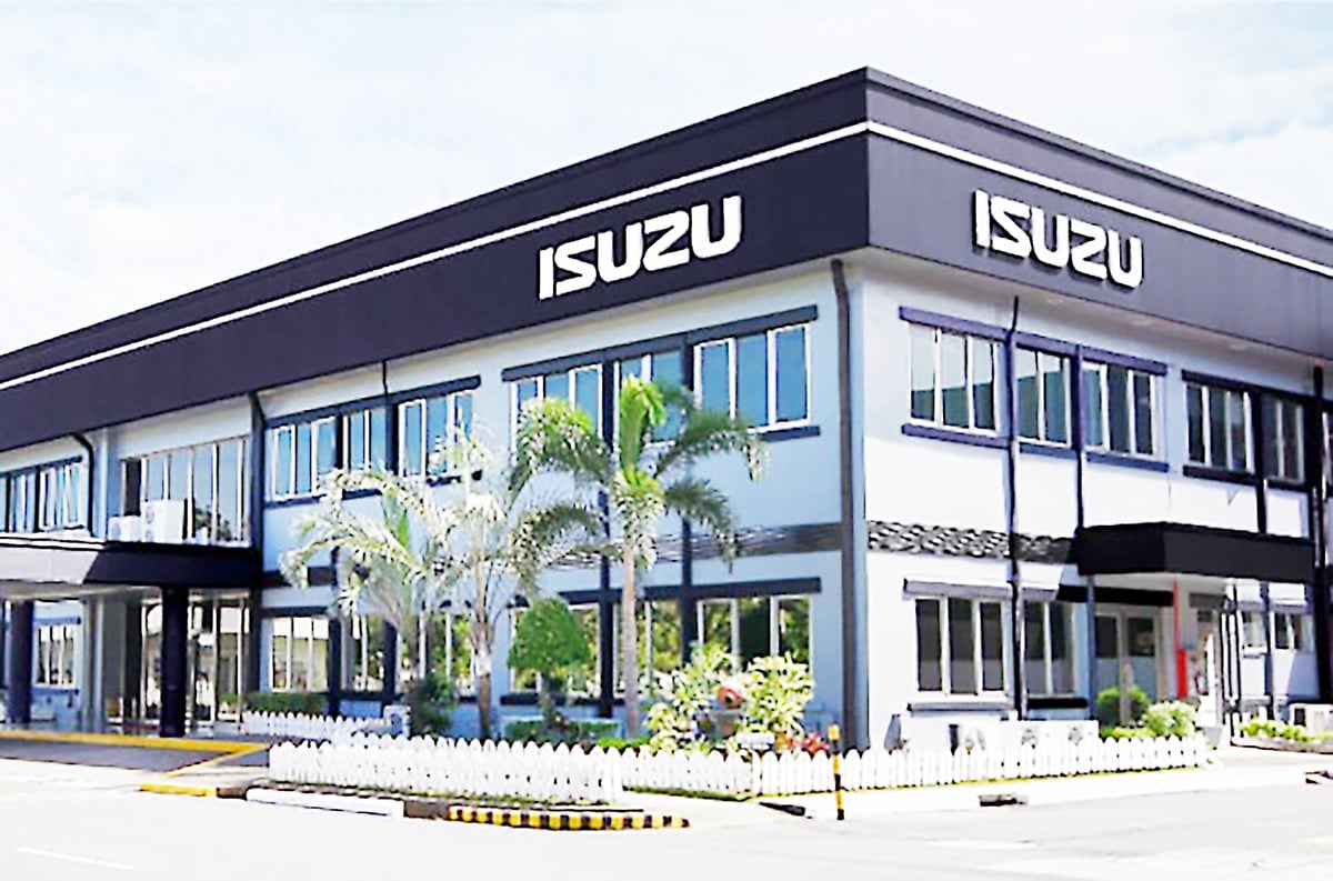 Isuzu hailed as top taxpayer in Laguna