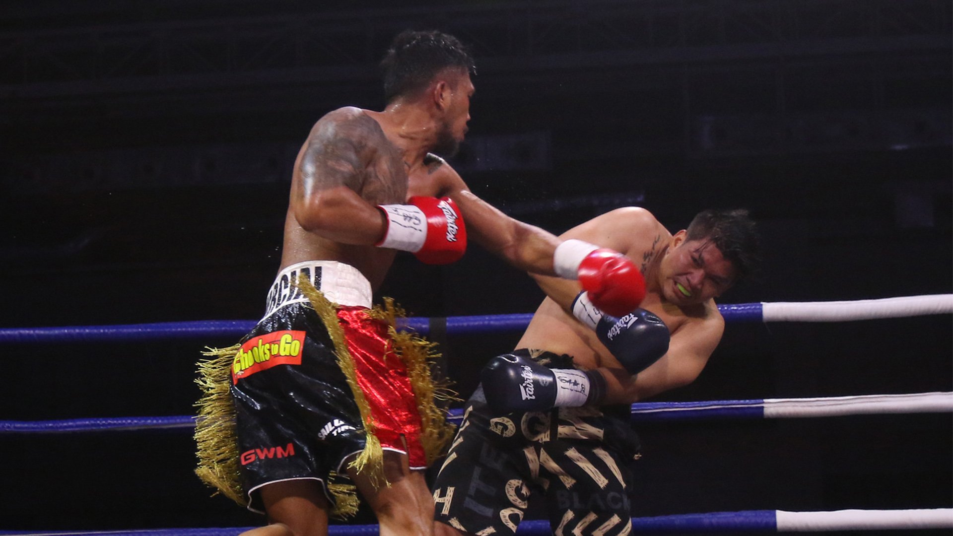 Eumir Marcial beats up Thailand’s Thoedsak Sinam en route to a brutal fourth-round knockout win in their super-middleweight clash late Saturday at the Ninoy Aquino Stadium. | photograph by Joey Sanchez Mendoza for the Daily Tribune @tribunephl_joey