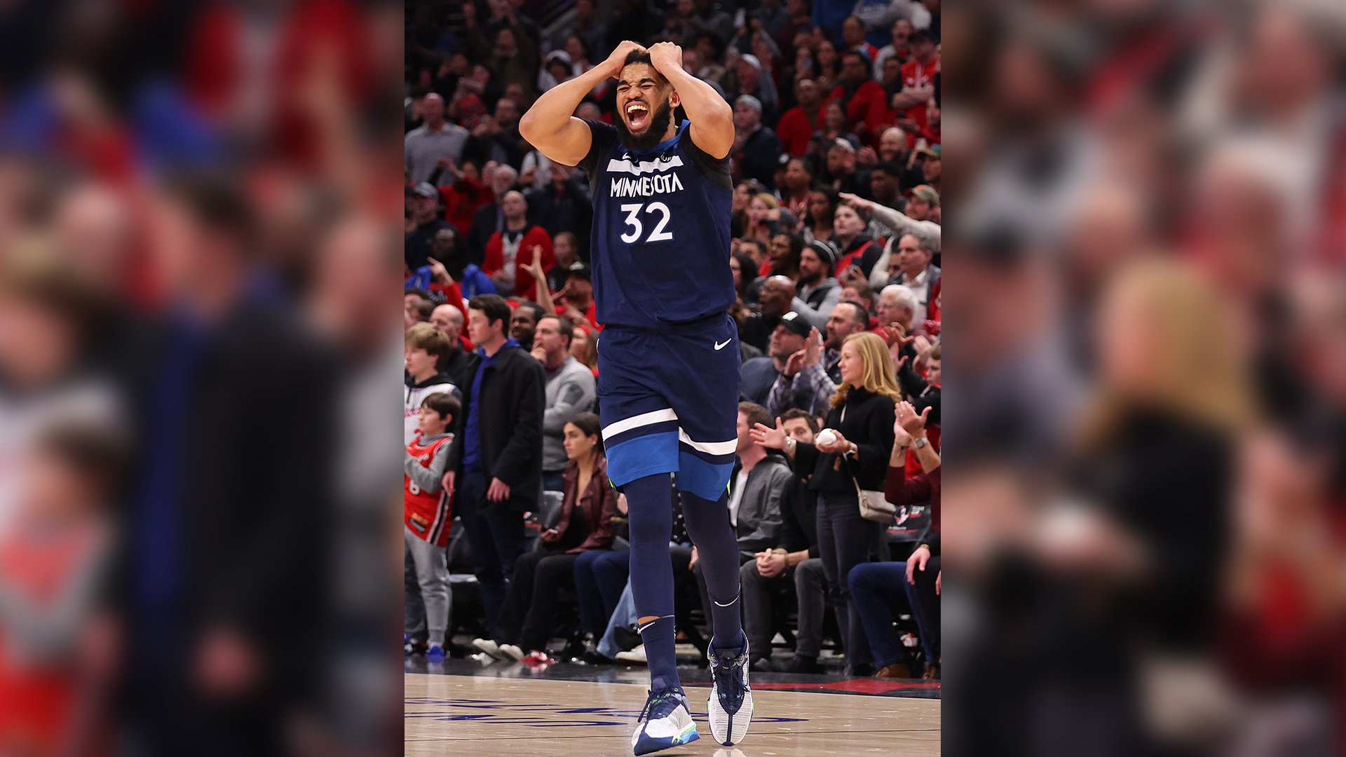 Towns sidelined with knee injury