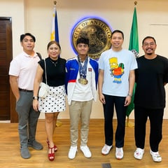 Young swimmer draws support