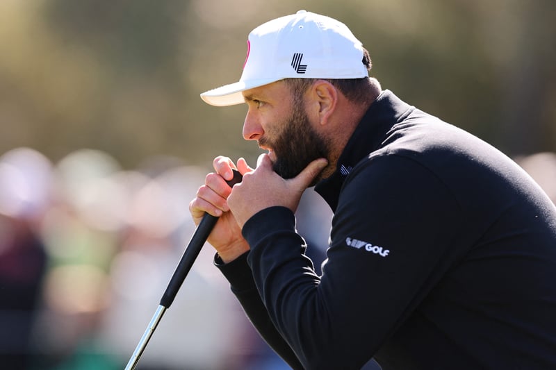 Rahm keeps emotions in check