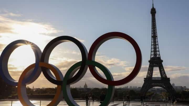 Eiffel Tower receiving Olympic makeover