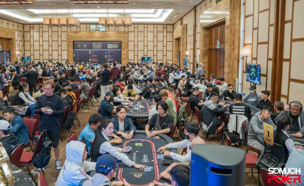 USOP Danang Main event title  on the line