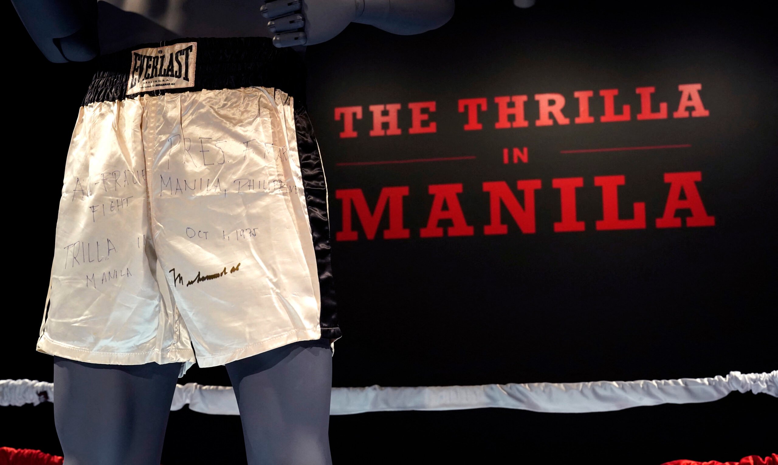‘Thrilla in Manila’ shorts up for auction