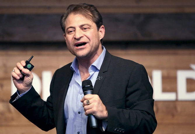 Peter Diamandis roped in the Ansaris as patrons of his X-Prize.