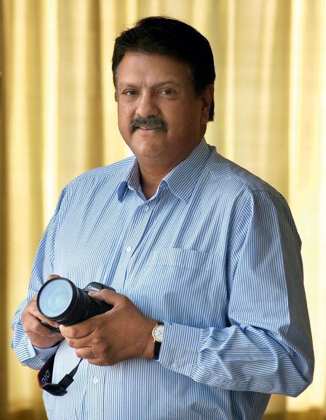 Ajay piramal, chairman, Piramal Healthcare, poses says that “every moment and every object has a quality—to understand that in a fleeting moment and capture it for posterity gives me the joy of creation .”