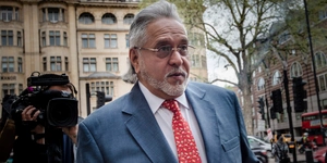 Mallya repeats offer to repay 100% to banks