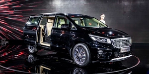 Auto Expo 2020: Kia Carnival comes to India