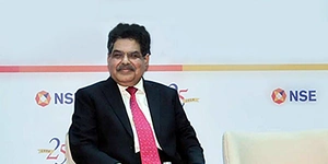 Mutual funds shouldn’t behave like banks: SEBI chairman