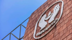LIC flop show continues; shares hit fresh all-time low