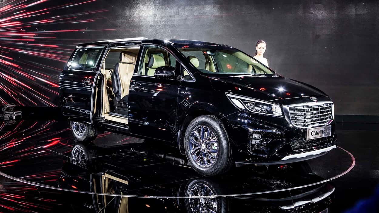 Auto Expo 2020: Kia Carnival comes to India