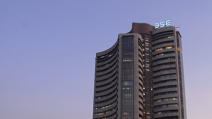 Sensex, Nifty to open higher; YES Bank, Metro Brands, SBI, HCL Tech in focus - Vimarsana News