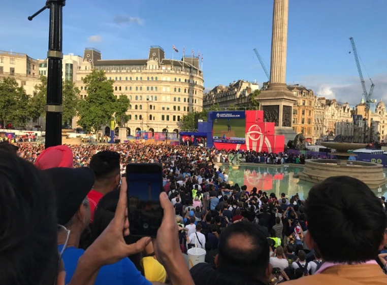 In pictures: Cricket fans go crazy at Trafalgar Square Fountain as England wins the World Cup