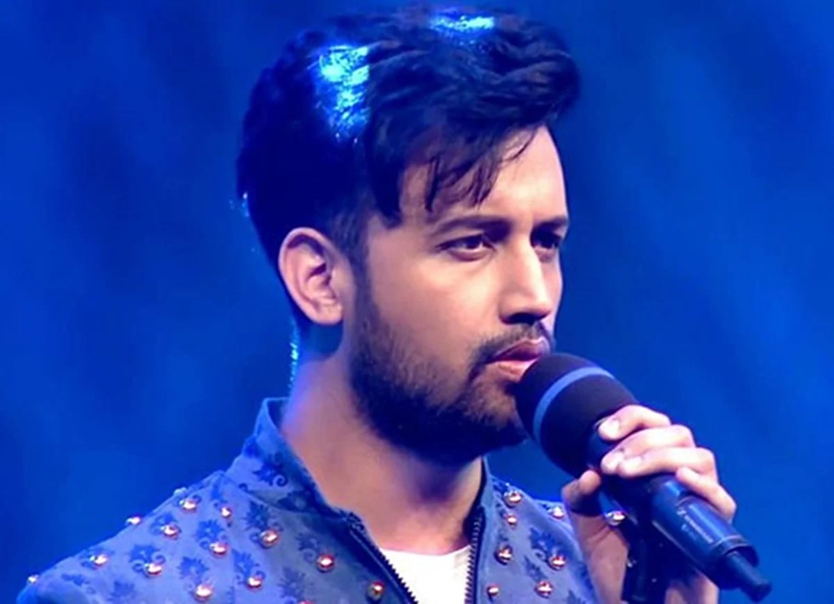 singer atif aslam gets slammed tweeting condemns singer atif aslam gets slammed tweeting condemns