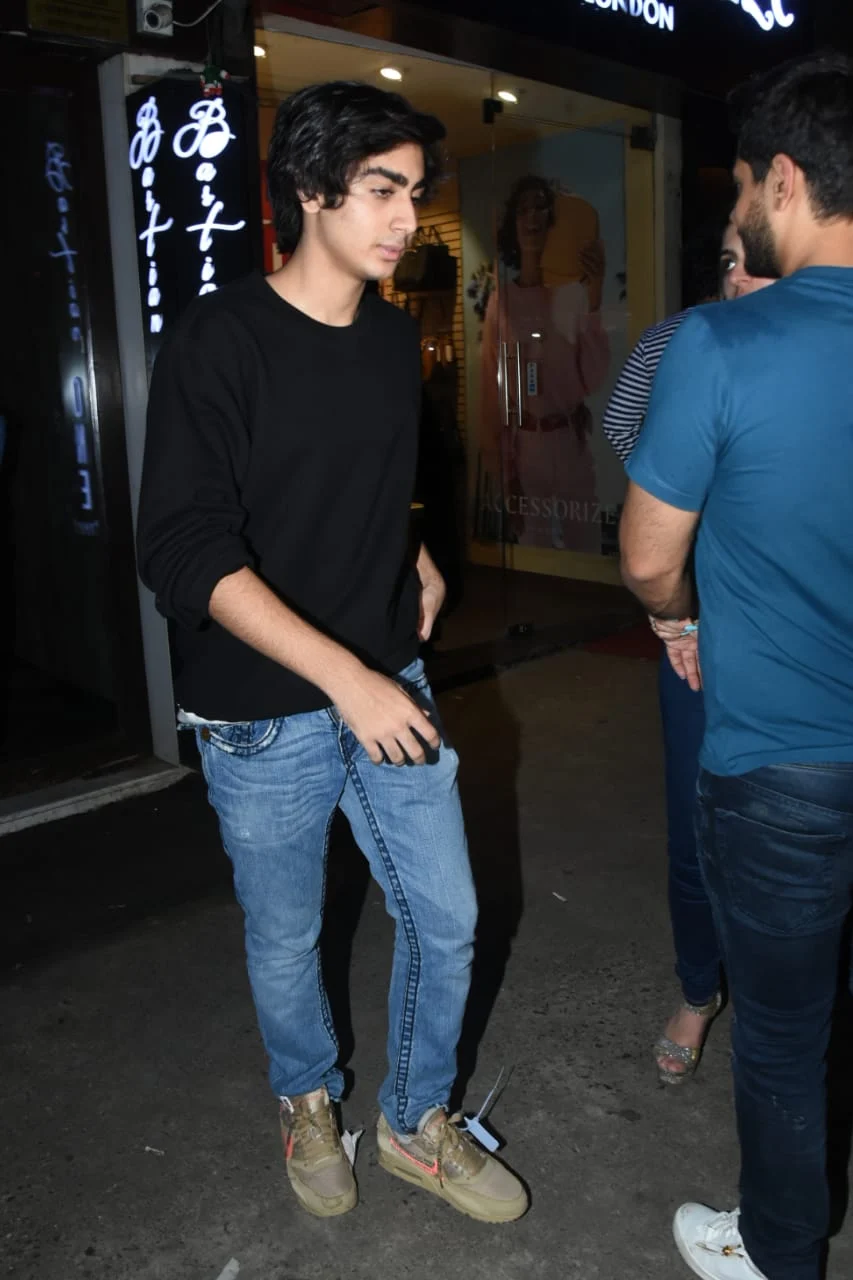 Paparazzi Files: Sonam Kapoor, Janhvi Kapoor, Khushi Kapoor and others clicked by shutterbugs