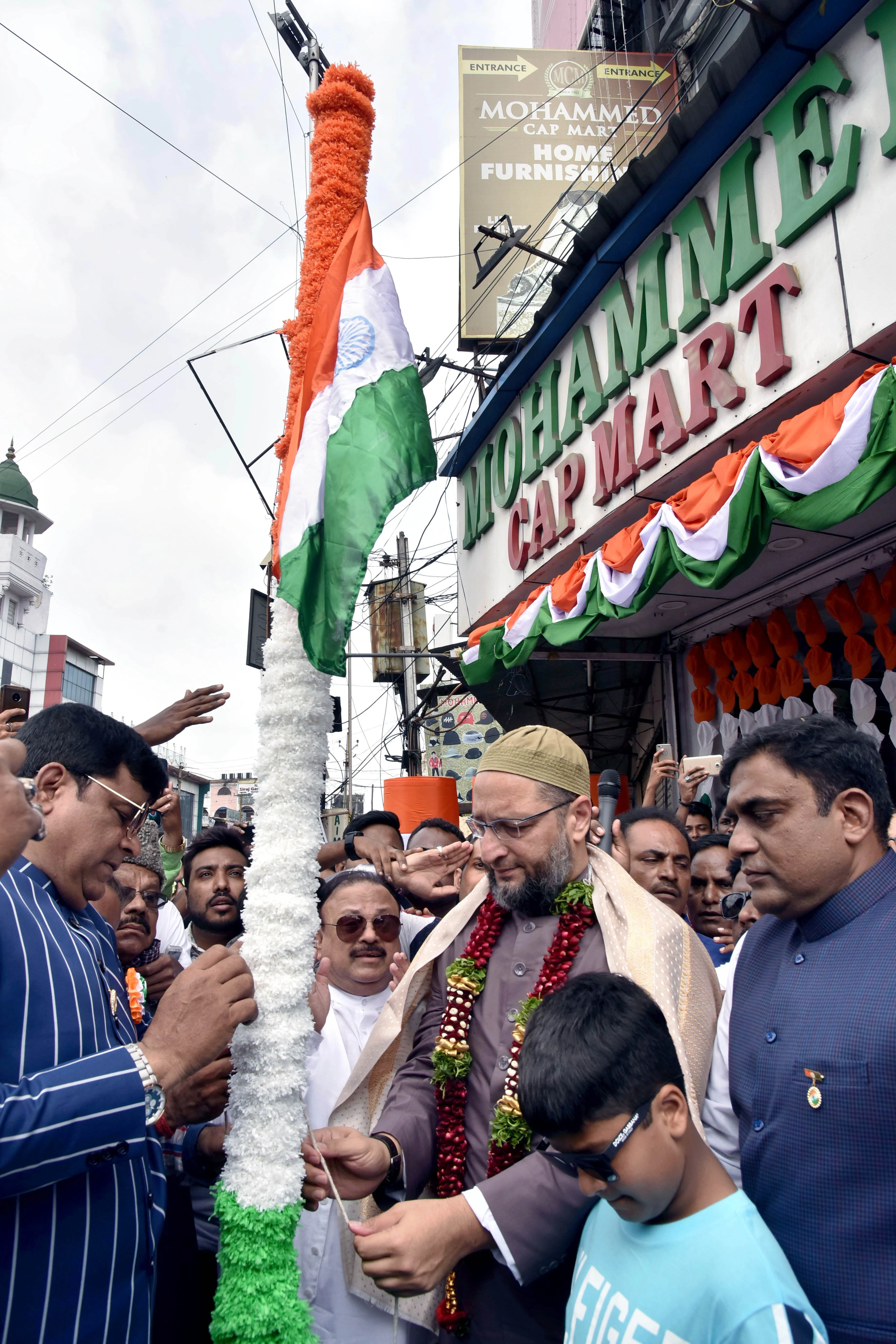 AIMIM President and Hyderabad MP Asaduddin Owaisi hoists National Flag to mark 73rd India Independence Day Celebrations in the old city of Hyderabad