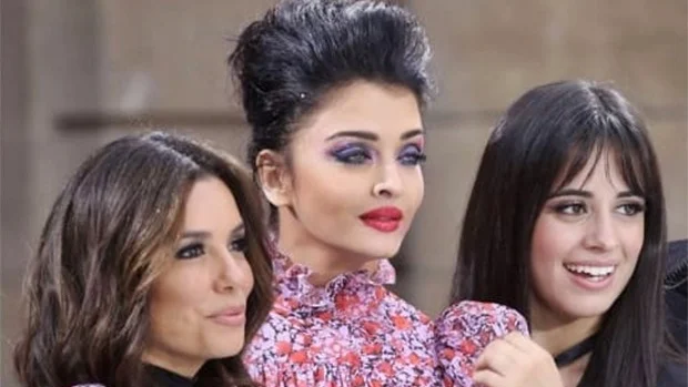 Paris Fashion Week: Aishwarya Rai Bachchan slays the ramp with Eva