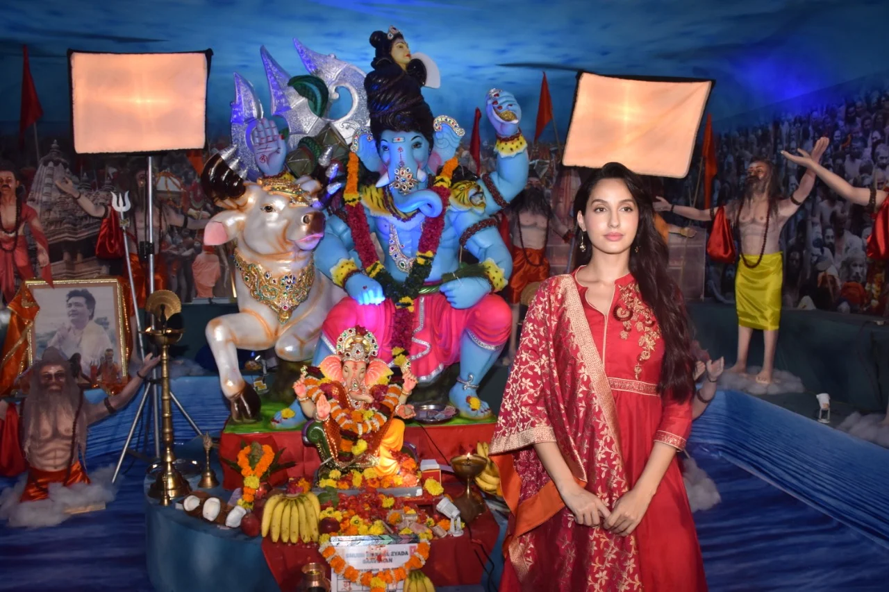 Nora Fatehi who last appeared in ‘Batla House’ snapped at the T-series Ganpati today.