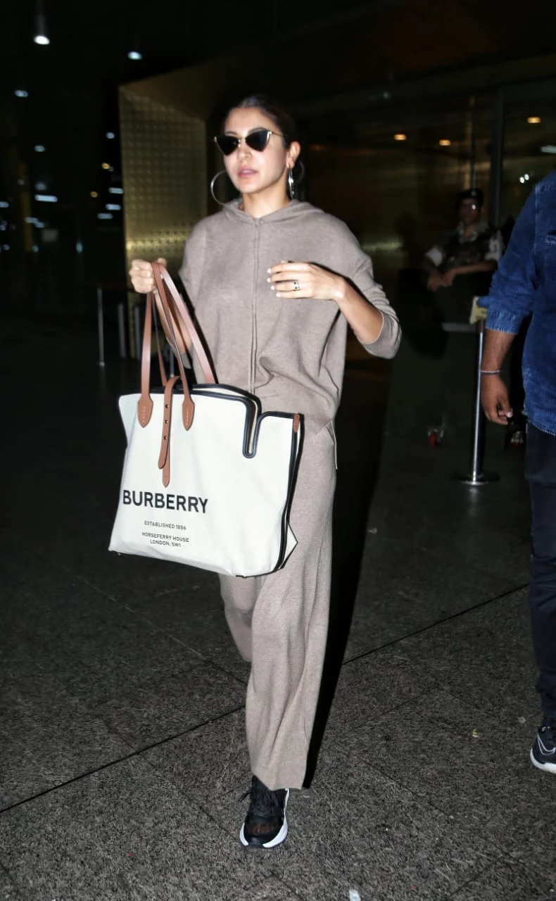 Anushka Sharma's giant Burberry tote costs a whopping Rs 92,000!