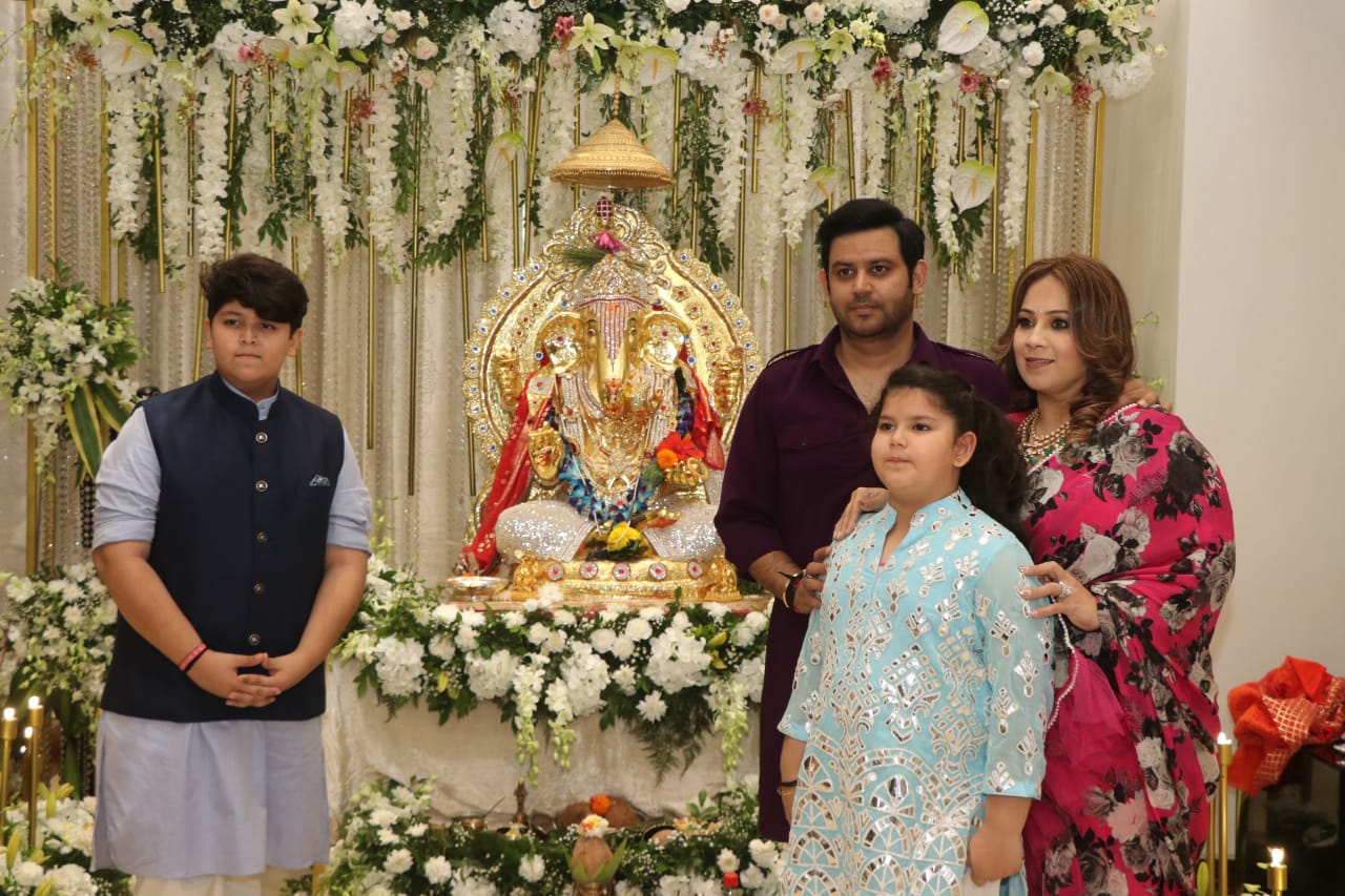 Shilpa Shetty, Kartik Aaryan and more B-Town celebs welcome 'Bappa'