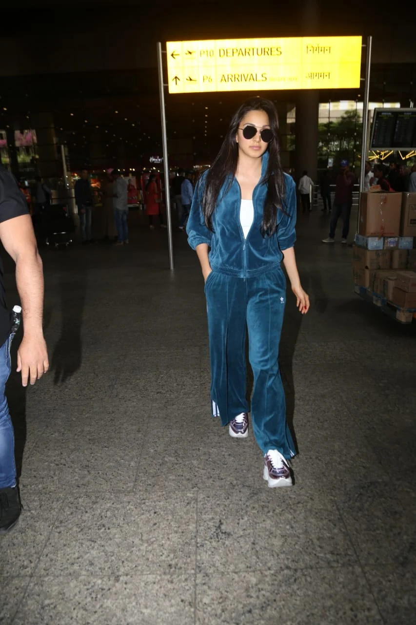 Kiara Advani’s dapper airport look will make your heart skip a beat