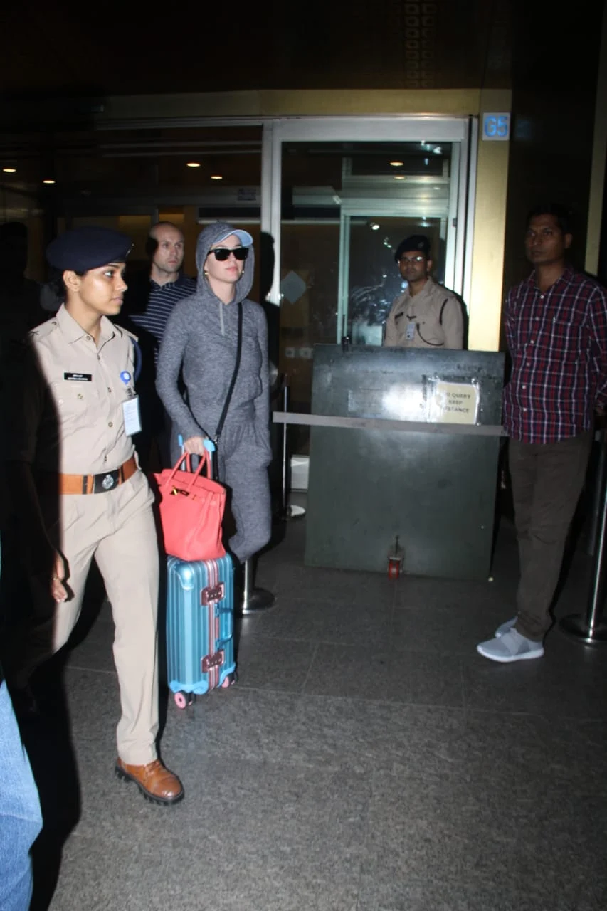 Katy Perry arrives in Mumbai and is all set to 'ROAR' at the OnePlus Music Festival
