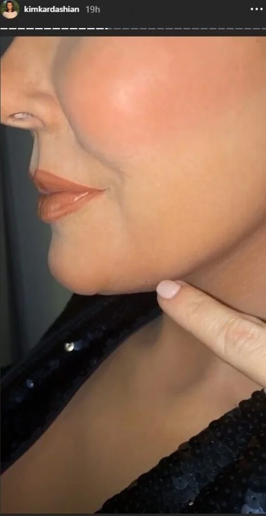 Kris Jenner has a doppelganger at home decked up in a Dolce and Gabbana suit!