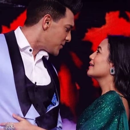 'Bs Shaadi ki der hai': Fans can't keep calm over Neha Kakkar, Aditya Narayan's wedding