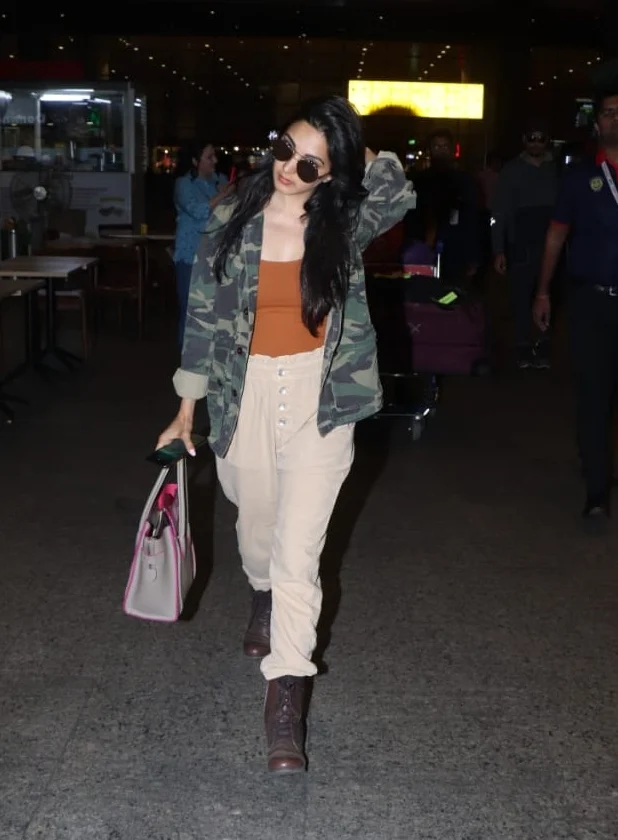 Alia-Ranbir, Sidharth-Kiara, Varun-Natasha: B-town lovebirds return to Mumbai