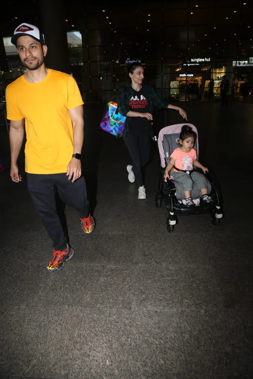 Kunal Kemmu, Soha Ali Khan and daughter Inaaya Kemmu