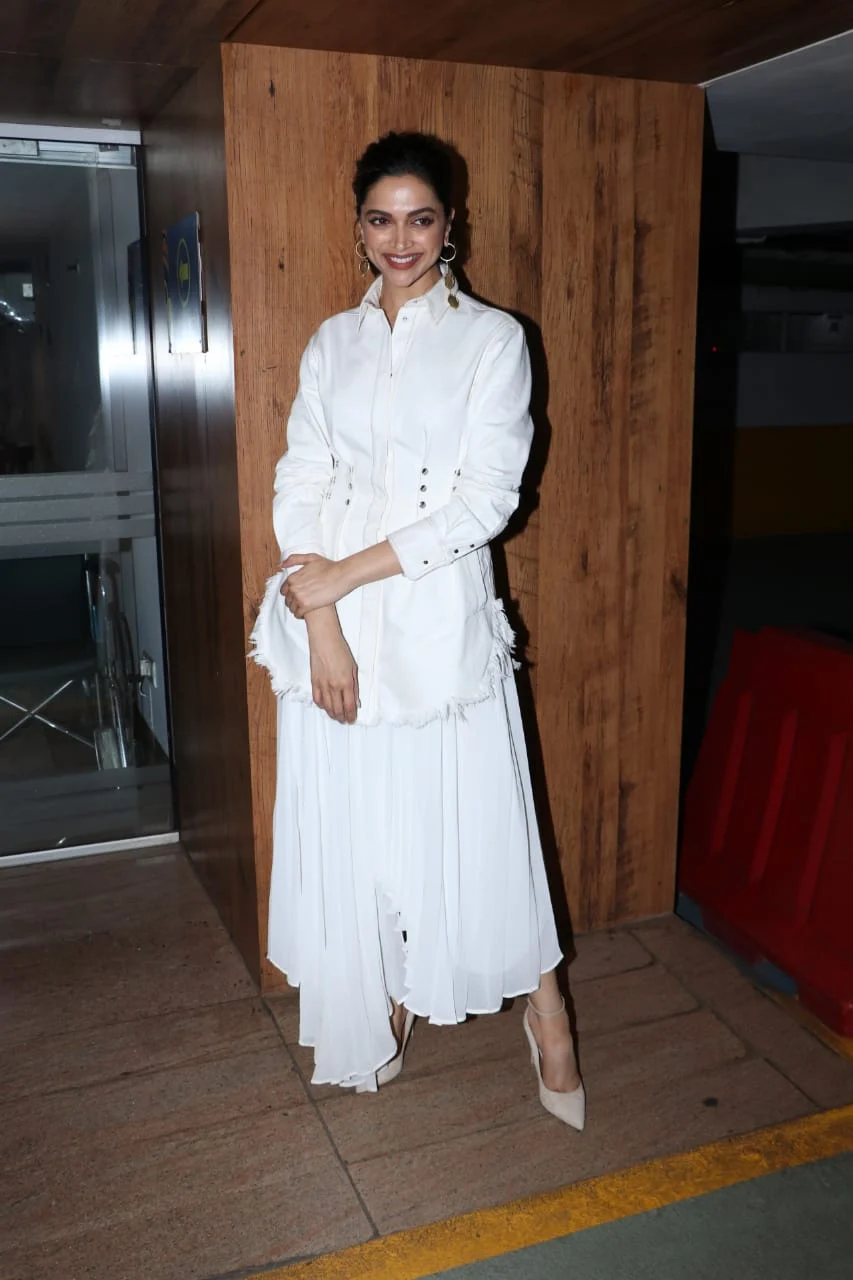 Paisa hi paisa hoga: Deepika Padukone's super expensive earrings are made out of coins
