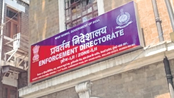 Mumbai: ED raids ex-BMC officer with illegal house in Dubai