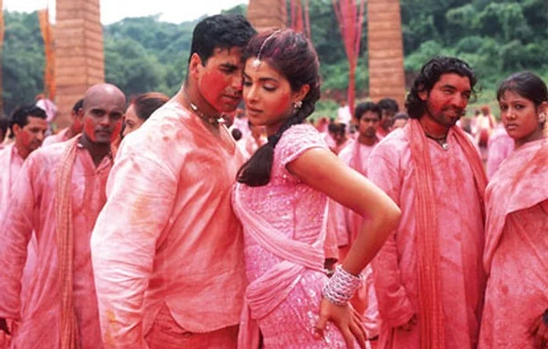 Holi 2020: How to dress like B-town beauty; inspired by Deepika Padukone, Alia Bhatt, Priyanka Chopra and others