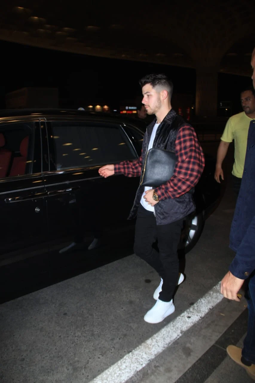 Nick Jonas at the airport