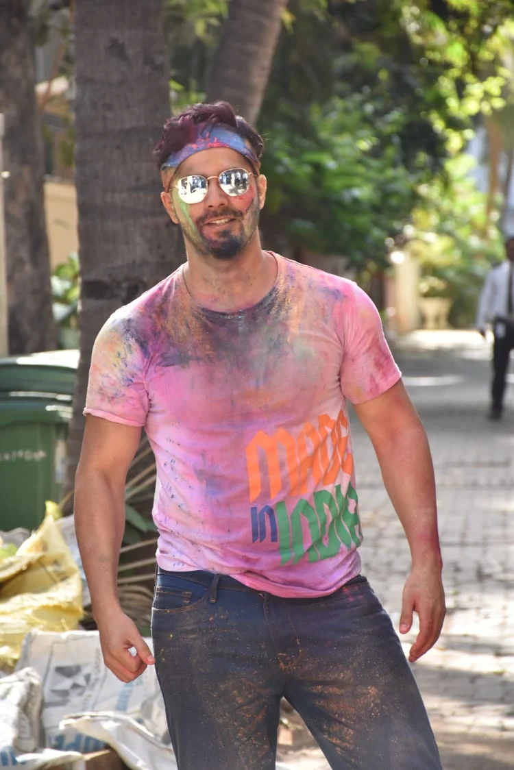 Photos: Kareena, Taimur, Jacqueline and other celebs step out for Holi 2020 celebrations