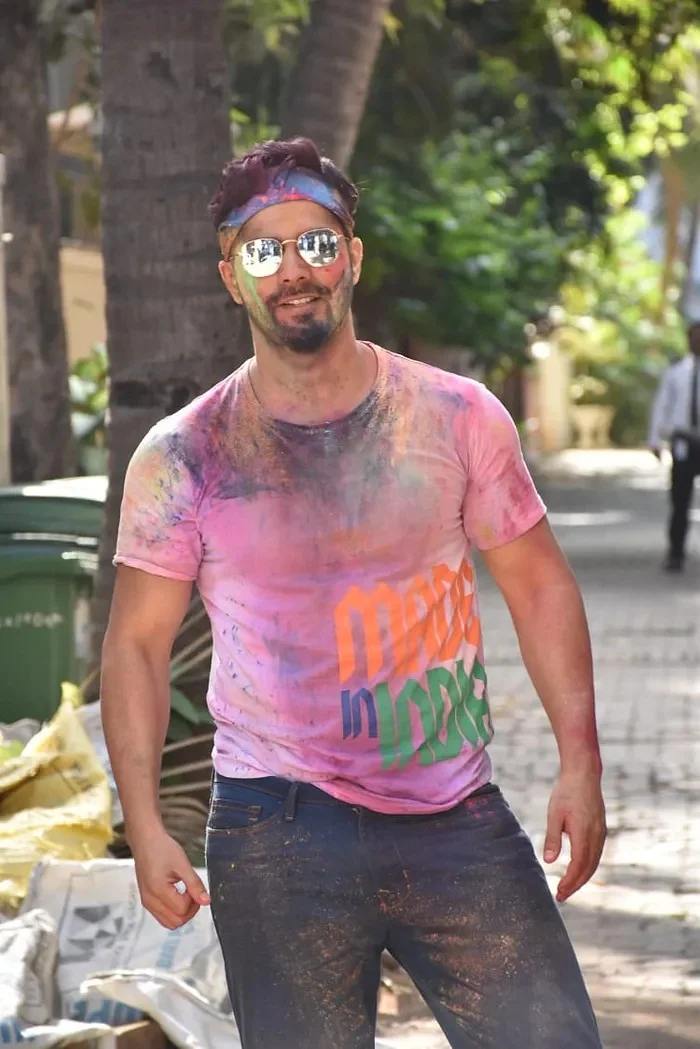 Watch: Varun Dhawan's sweet video wishing fans in Nepal Happy Holi goes viral