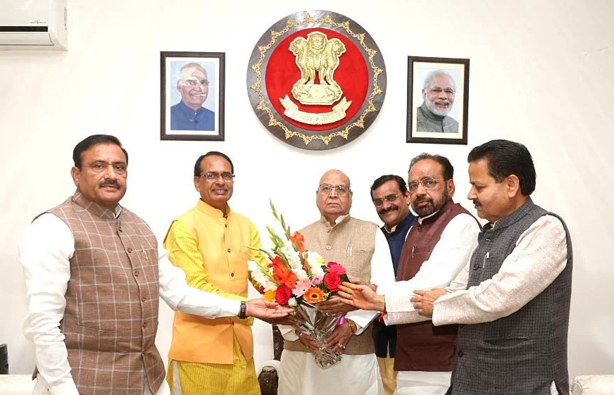 BJP National Vice President Shivraj Singh Chouhan with BJP State President VD Sharma, leader of the opposition in the State Assembly Gopal Bhargava and other party MLAs meets Governor Lalji Tandon demanding to stop the appointments on constitutional posts by Kamal Nath led Congress State Government, at Raj Bhavan in Bhopal on Tuesday.