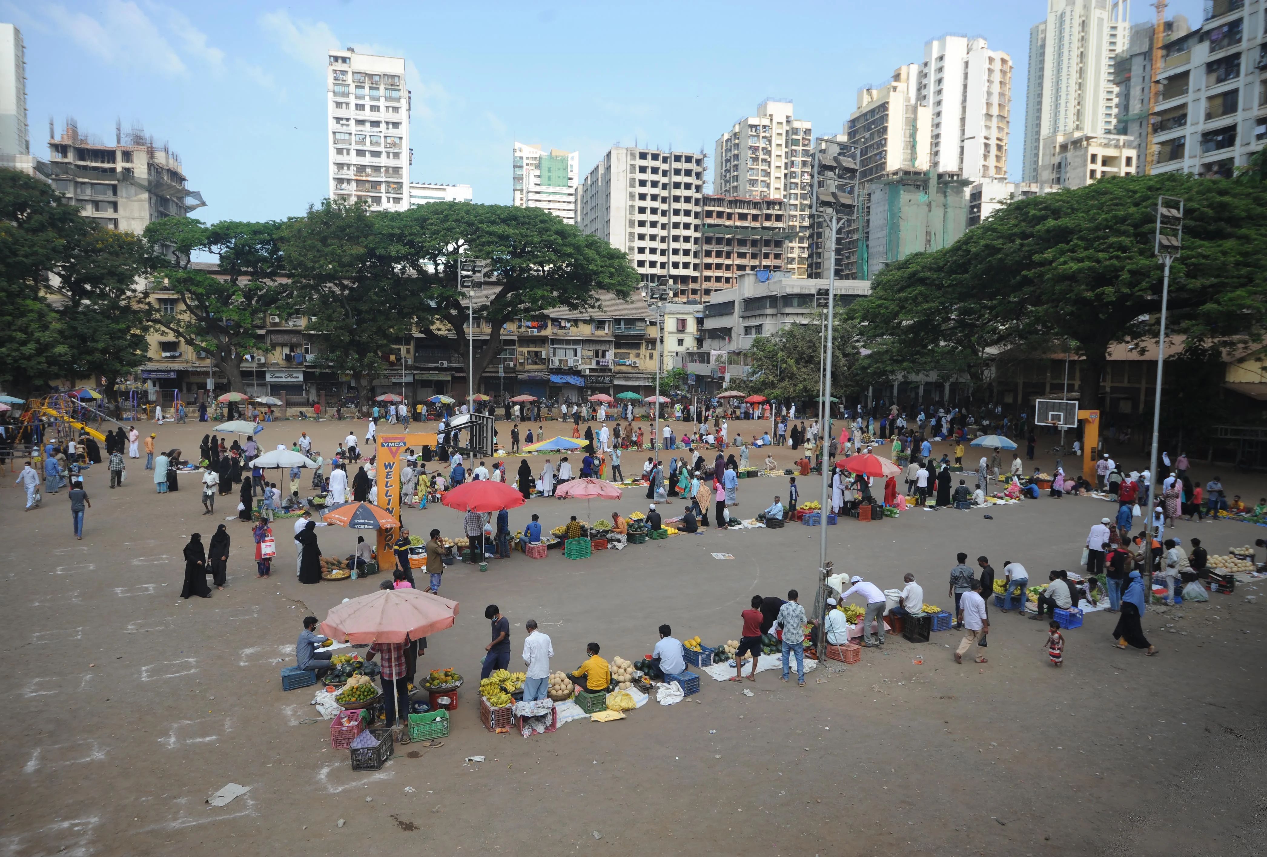 In Pics: Mumbai under coronavirus lockdown -- here's how the Maximum city looked on Monday