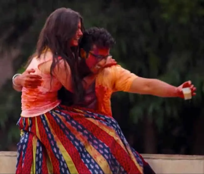 Holi 2020: How to dress like B-town beauty; inspired by Deepika Padukone, Alia Bhatt, Priyanka Chopra and others
