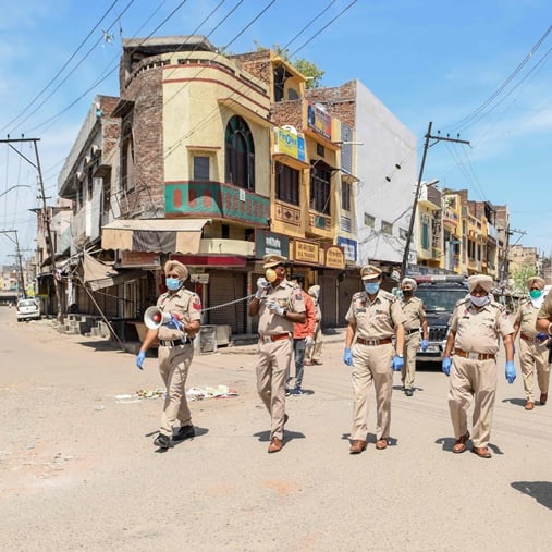 Watch shocking video: 'Nihangs' attack policemen in Punjab amid lockdown, ASI's hand chopped off