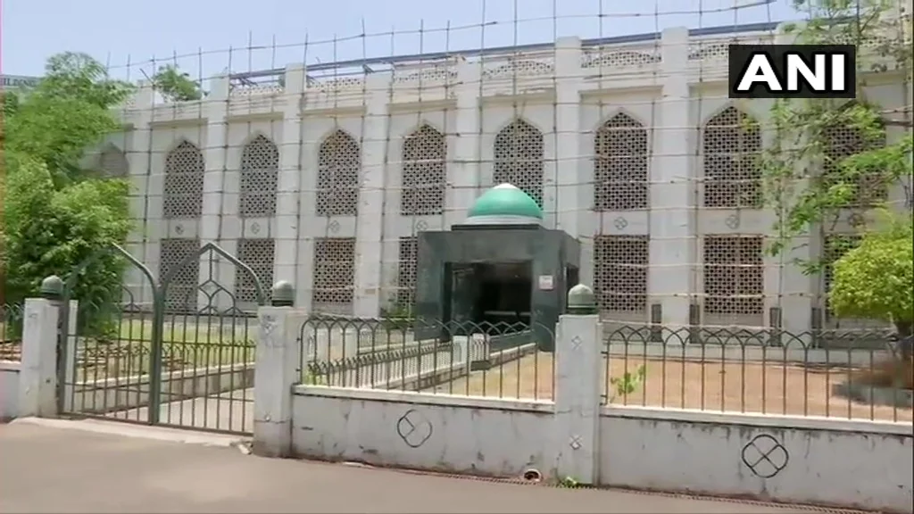 Coronavirus in Pune: Mosque located inside Azam Campus turned into quarantine facility