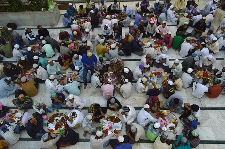 Ramadan 2020: First time in 250 years, Mumbai’s iconic ‘Mohammed Ali Road’ will be closed due to COVID-19 lockdown