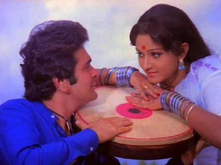 From Bobby to Agneepath: Some iconic films of Rishi Kapoor