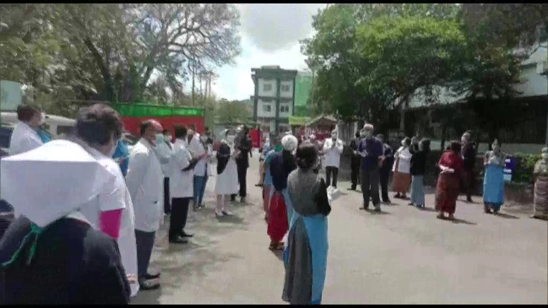 Indian Air Force aircraft flypast Civil Hospital in Shillong to express gratitude towards health workers for their contribution in the fight against #COVID19 pandemic.
