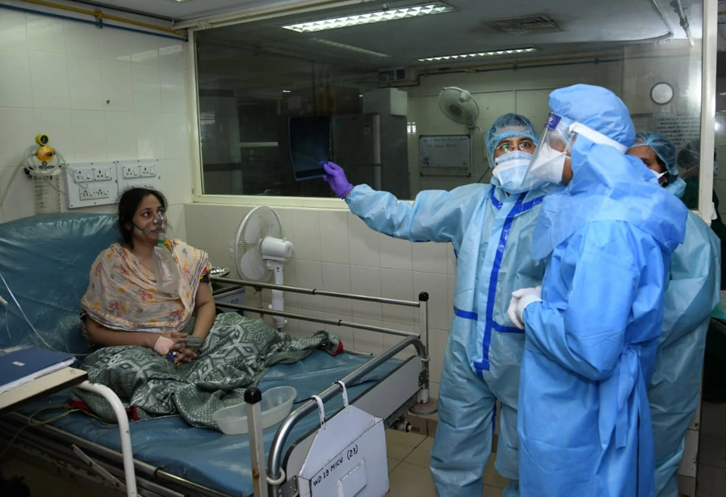 In Pics: New BMC Commissioner Iqbal Singh Chahal's first day in office amid lockdown