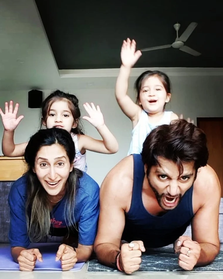 Karanvir with wife Teejay and twin daughters
