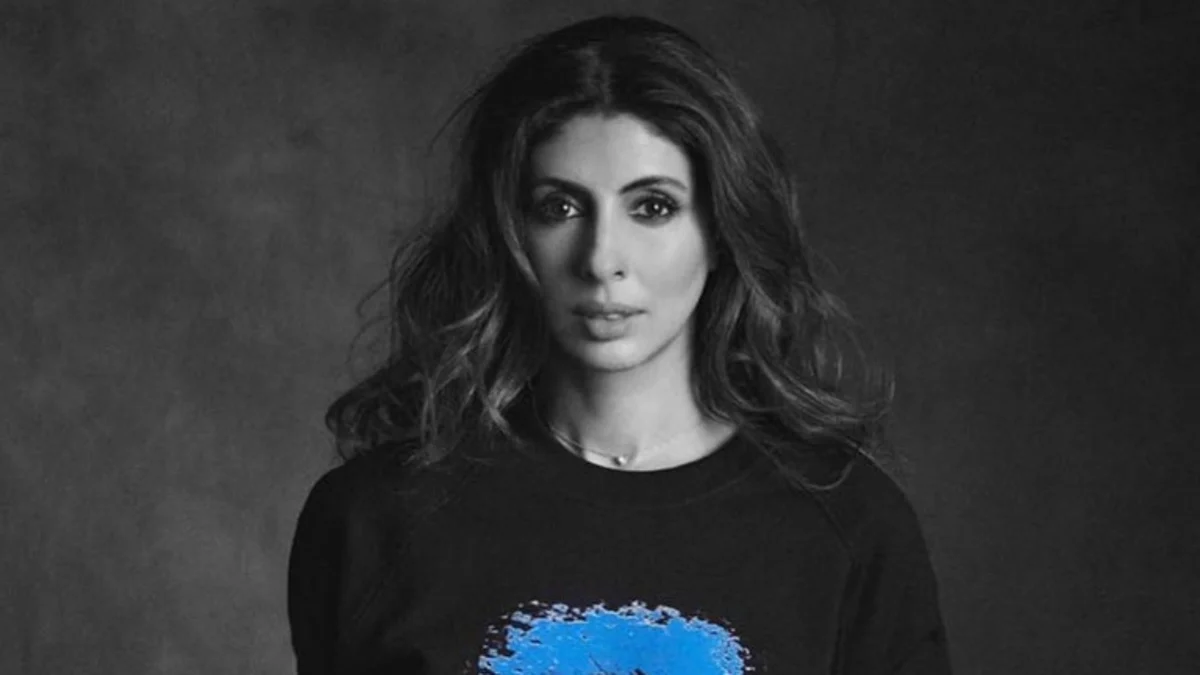 Shweta Bachchan Nanda Is Travelling To Places By Reliving