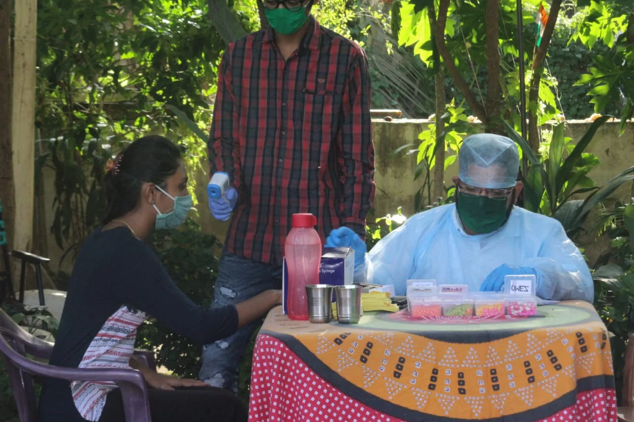 Humanity in times of coronavirus: This Mumbai-based doctor treats patients free of cost