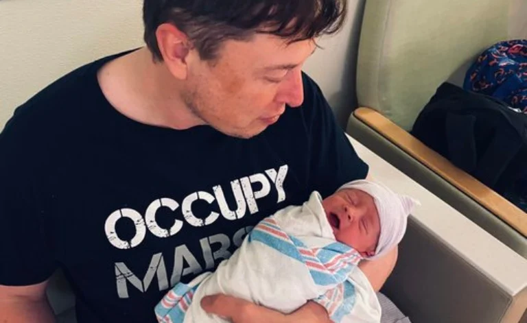 Elon Musk, Grimes welcome their first child together